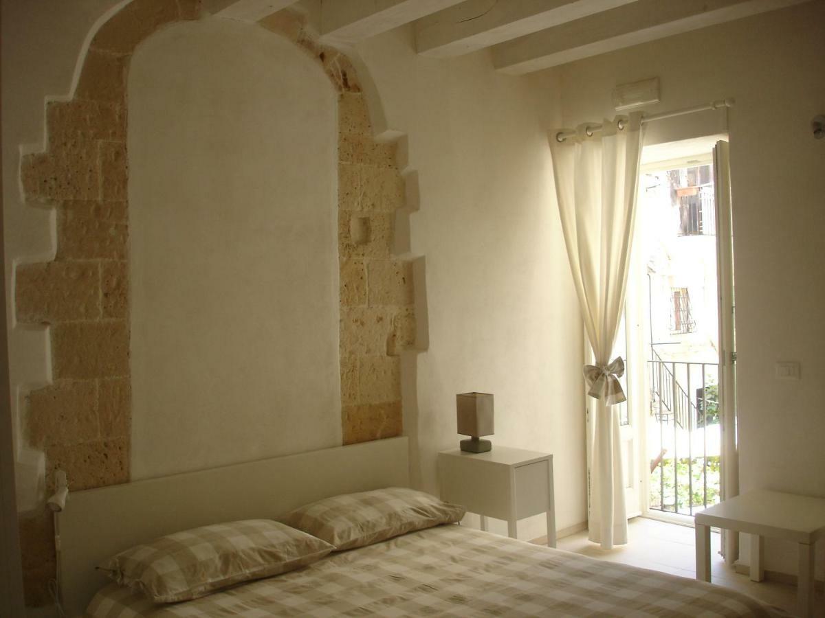 Domus 1333 Al Duomo Villa Syracuse ภายนอก รูปภาพ